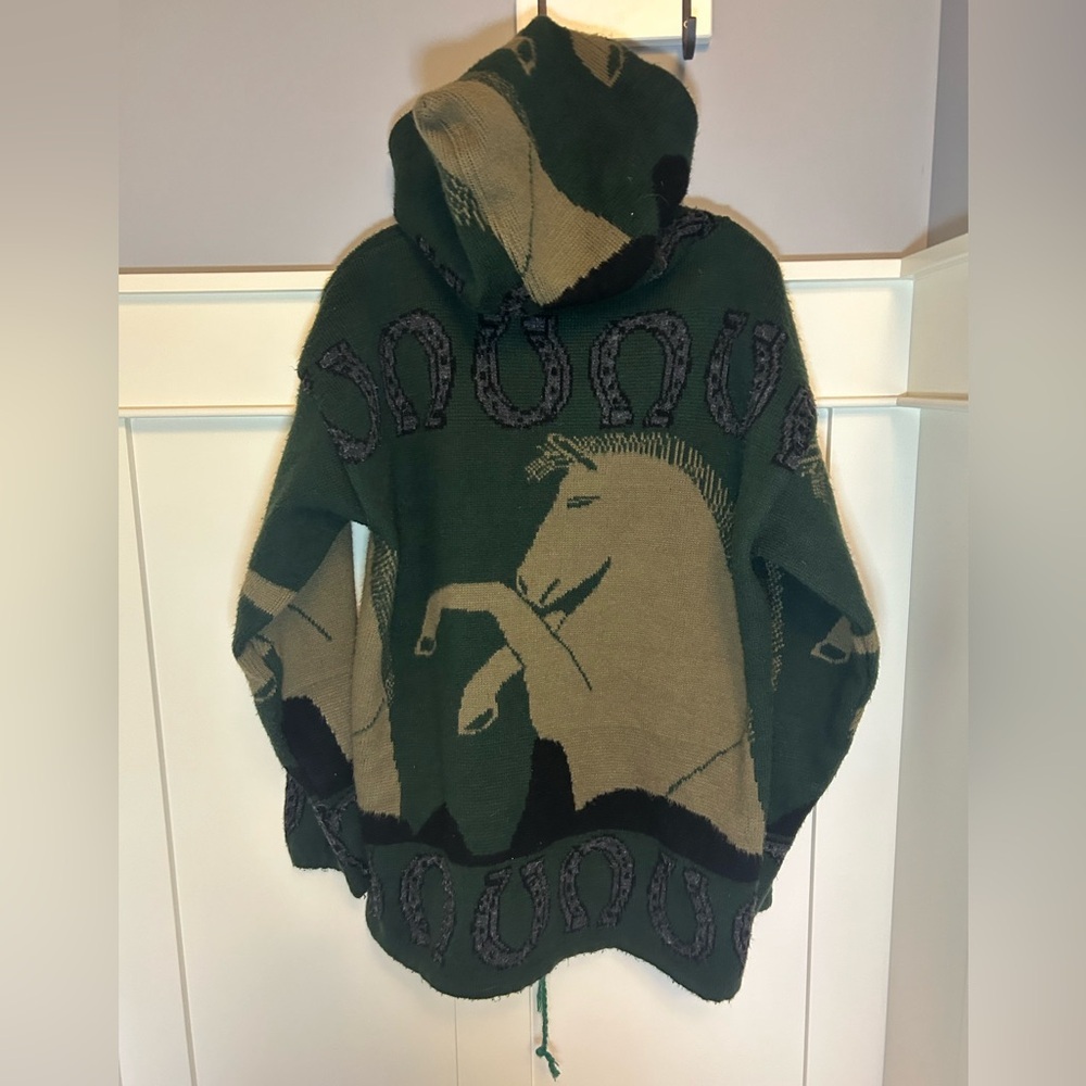 Vintage horses rider knit hooded button up cardigan / cloak - Picture 2 of 11